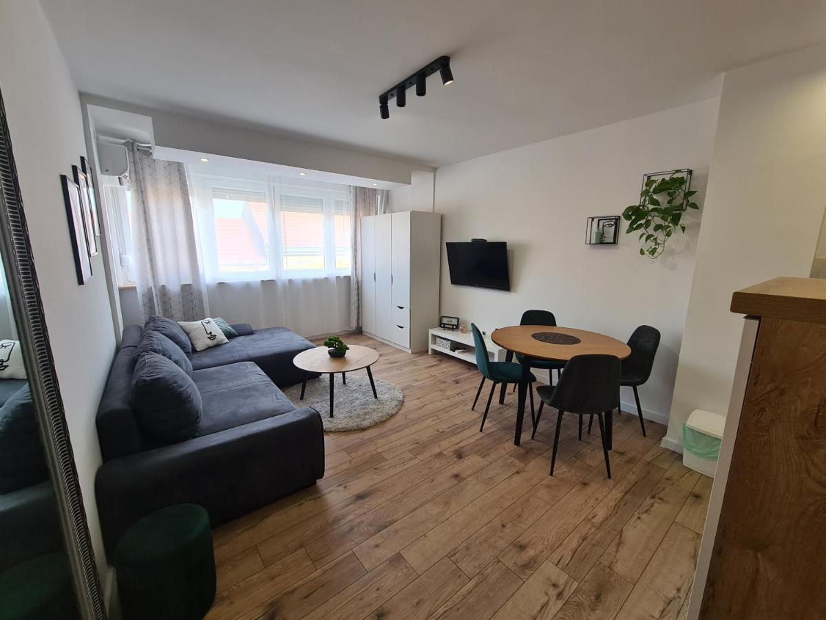 Apartman Id Donji Miholjac ภายนอก รูปภาพ